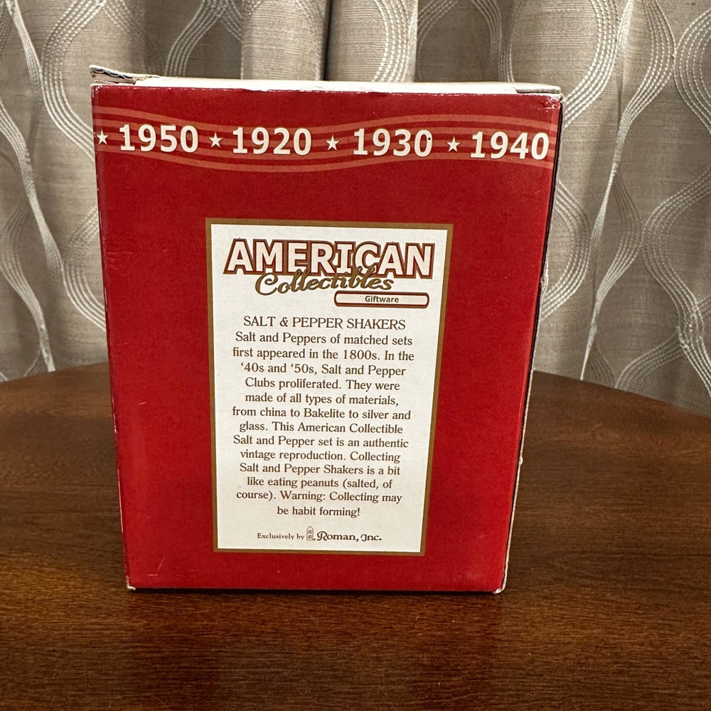 Roma Red American Collectibles Salt & Pepper Shakers - Picture 10 of 10